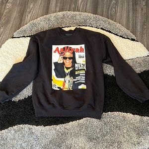 Medium Aaliyah magazine cover crew neck